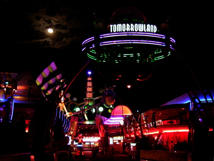 Tomorrowland_at_night_wallpaper.jpg